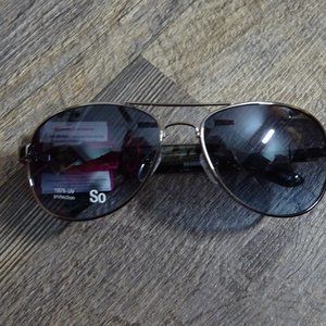 women's sunglasses aviator by Kohl's SO brand  ~ silver